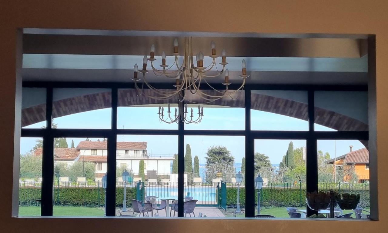 Le Terrazze Sul Lago Hotel & Residence Padenghe sul Garda Ngoại thất bức ảnh