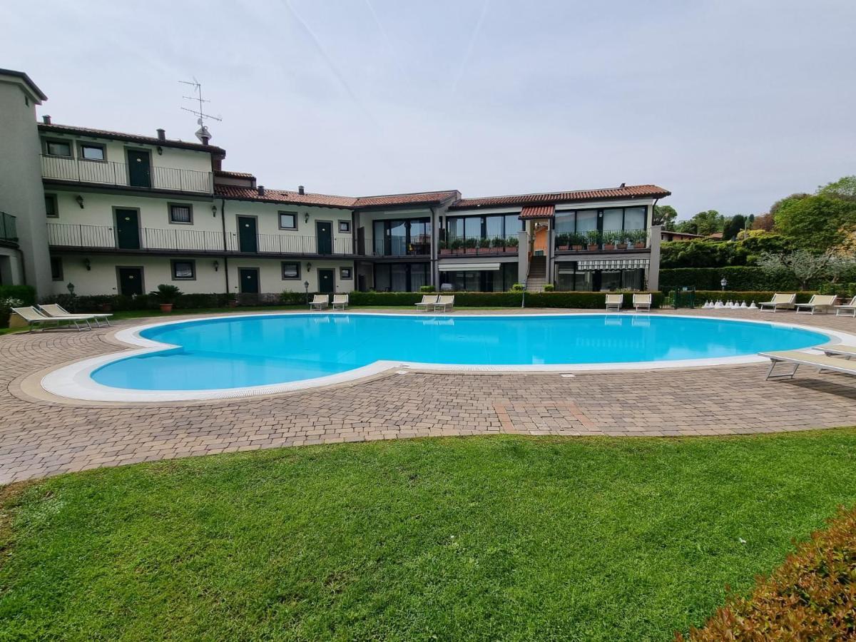Le Terrazze Sul Lago Hotel & Residence Padenghe sul Garda Ngoại thất bức ảnh