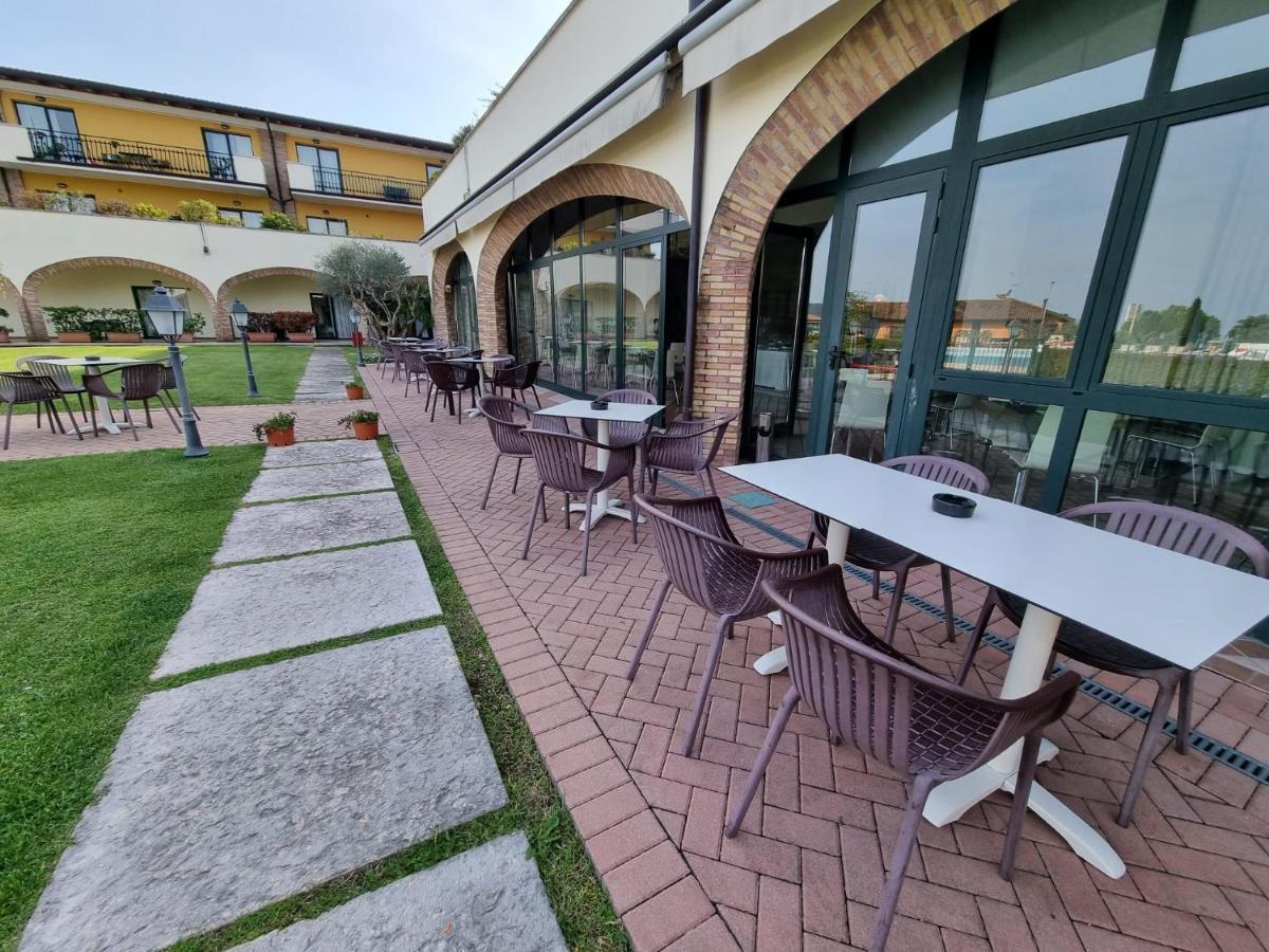 Le Terrazze Sul Lago Hotel & Residence Padenghe sul Garda Ngoại thất bức ảnh