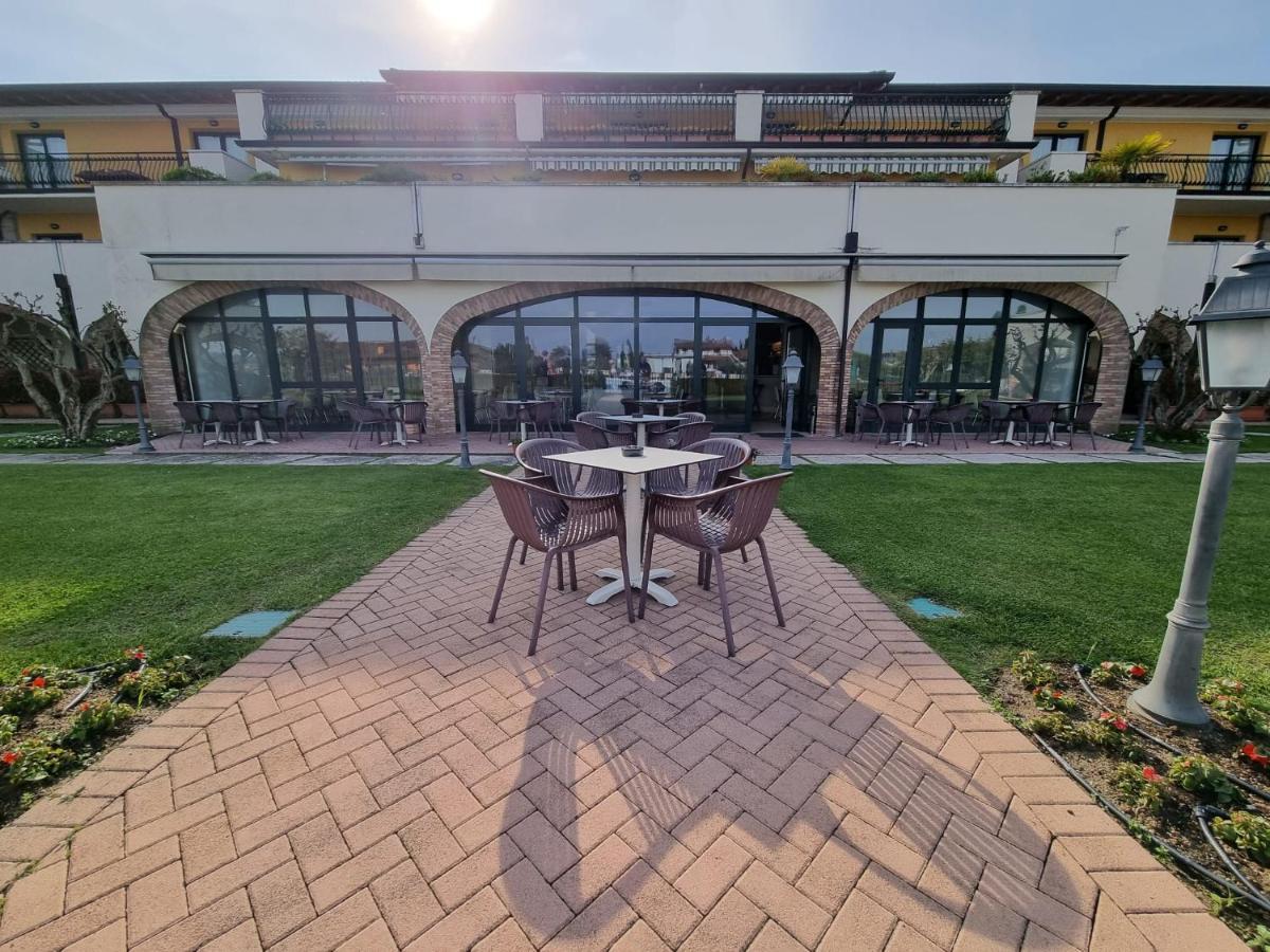 Le Terrazze Sul Lago Hotel & Residence Padenghe sul Garda Ngoại thất bức ảnh