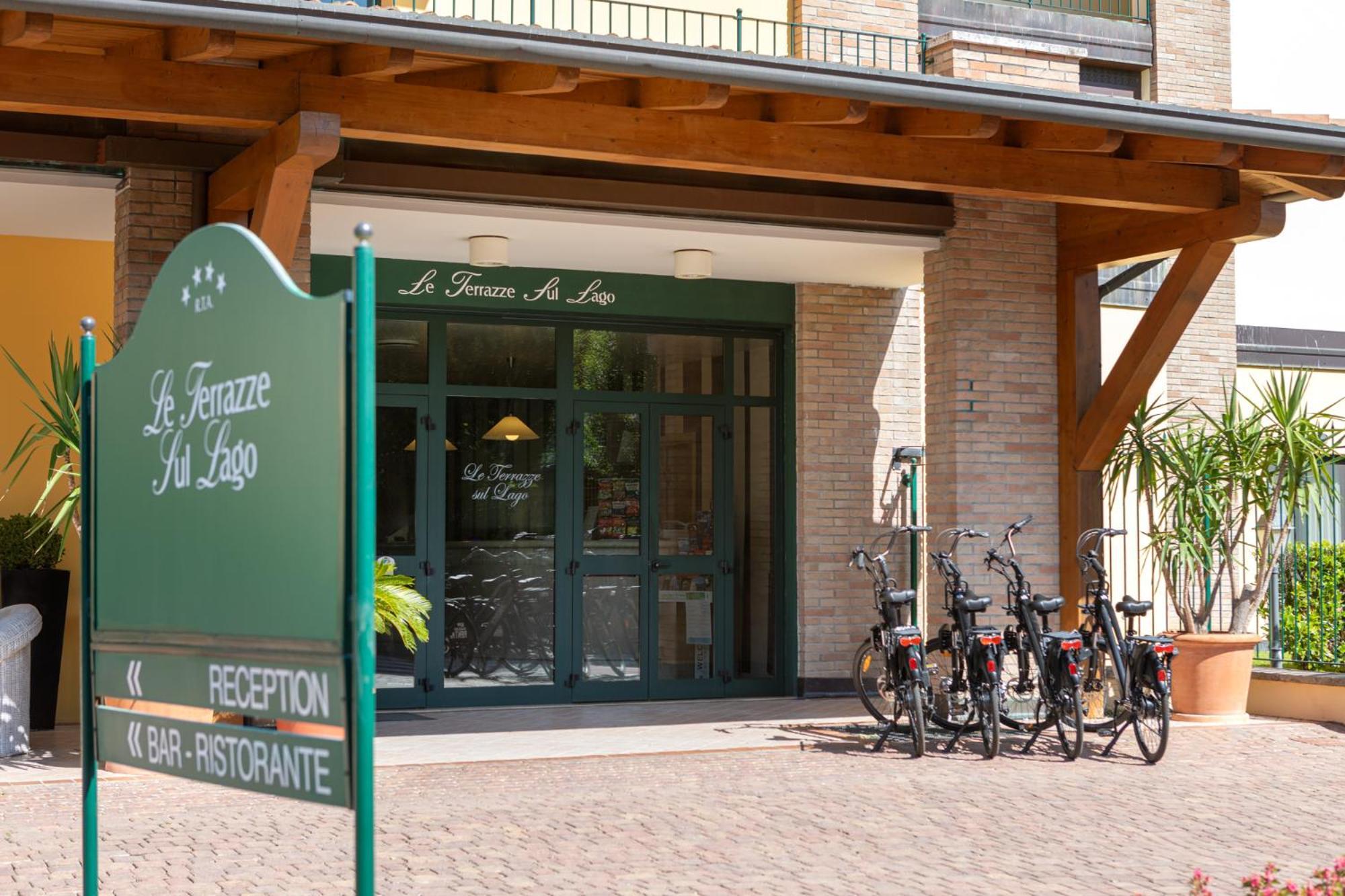 Le Terrazze Sul Lago Hotel & Residence Padenghe sul Garda Ngoại thất bức ảnh