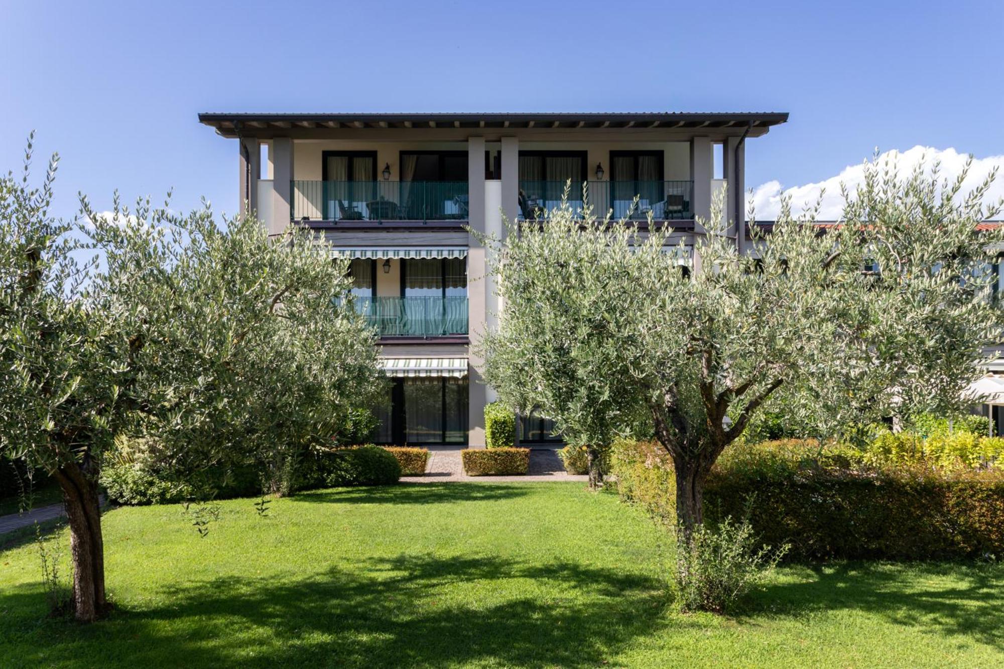 Le Terrazze Sul Lago Hotel & Residence Padenghe sul Garda Ngoại thất bức ảnh
